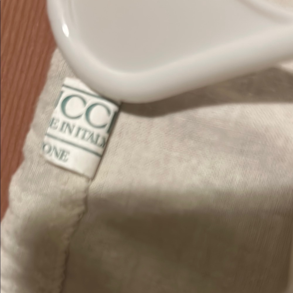 Vintage Gucci Cream Storage Bag - Picture 4 of 5